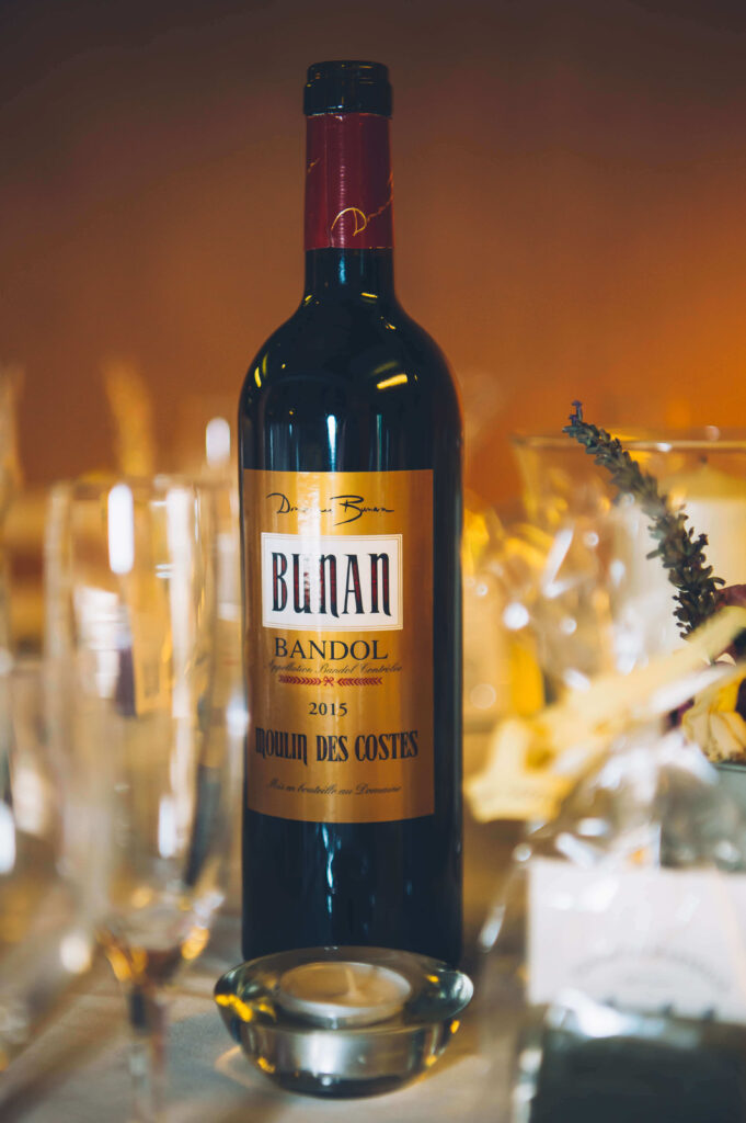 Close up shot of a wine called 'Blnan'